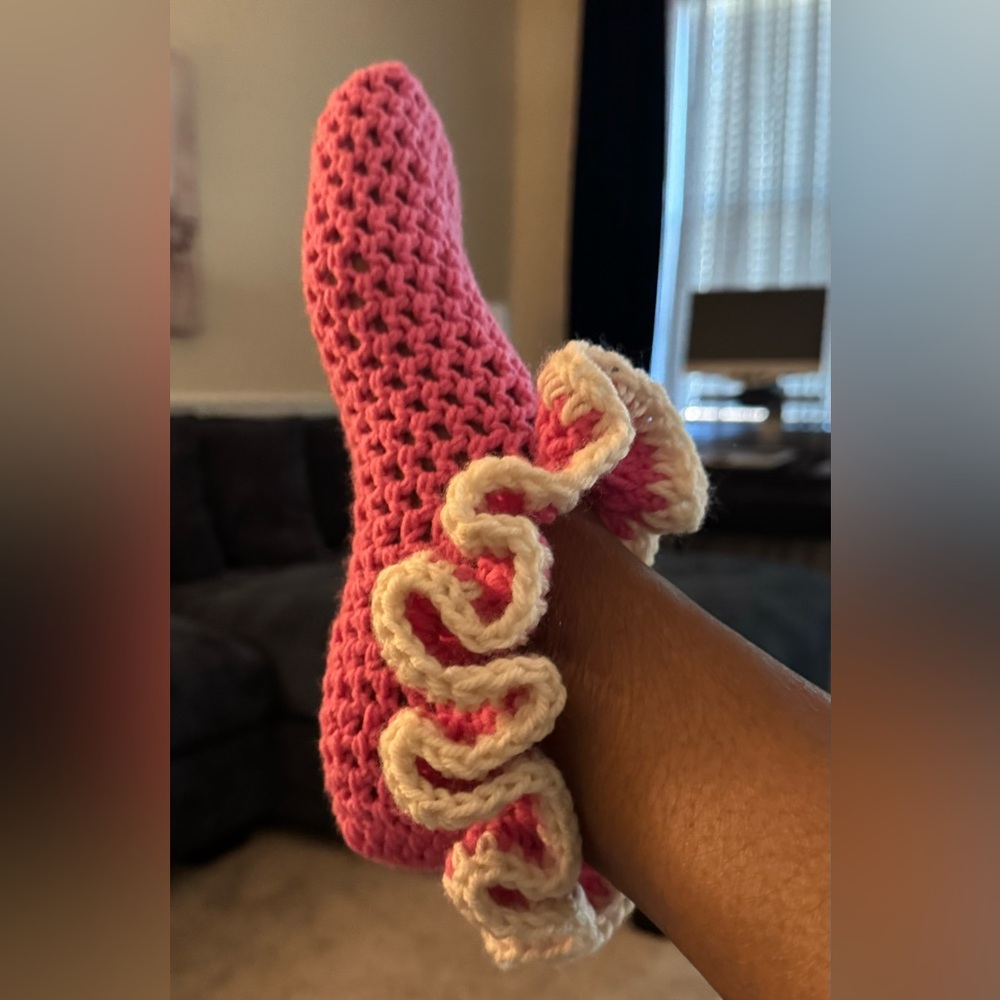 Crochet footies with waves
